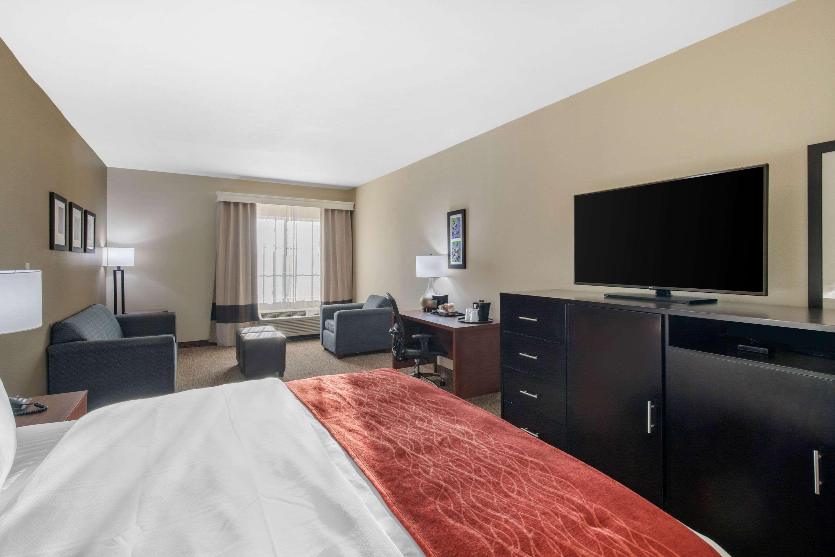 Comfort & Duncanville Hotel